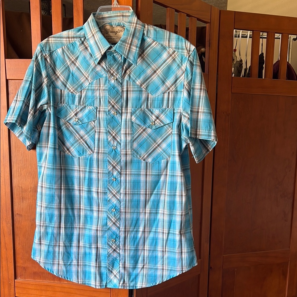Wrangler Blue Casual Button Down Shirt with Western Details
